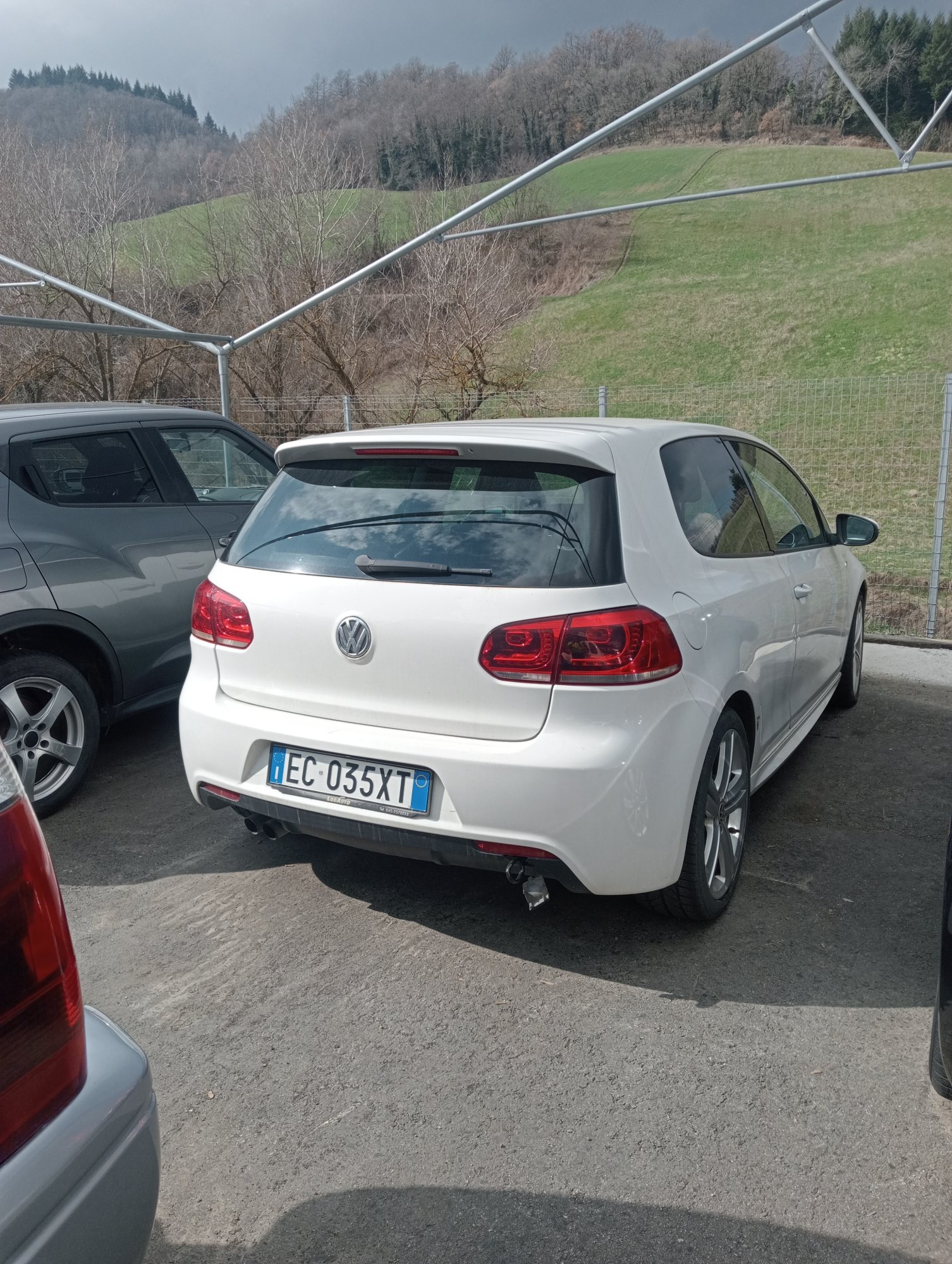 Numer rejestracyjny EC035XT posiada VOLKSWAGEN Golf 6a serie