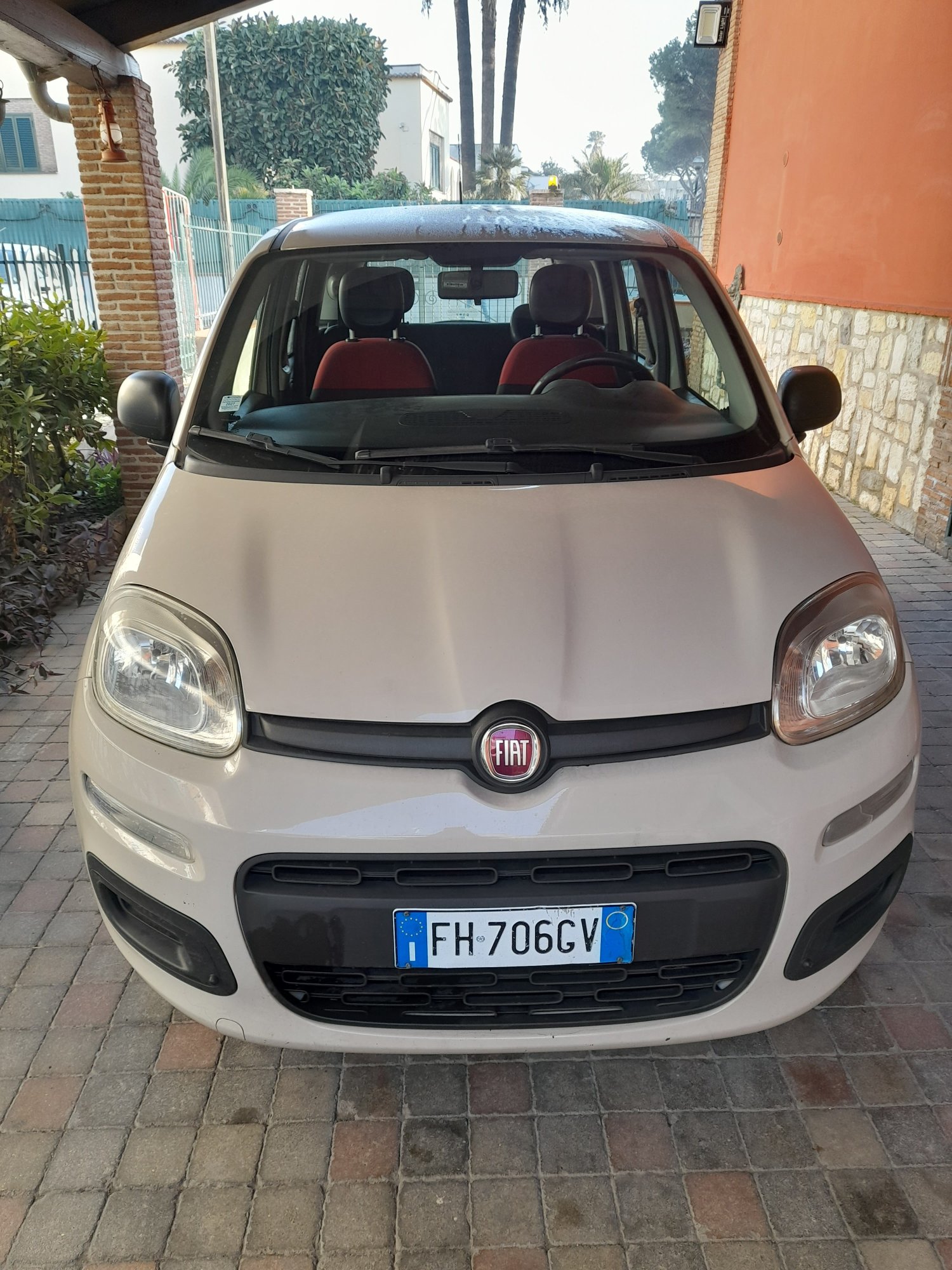 Numer rejestracyjny FH706GV posiada FIAT Panda 3a serie