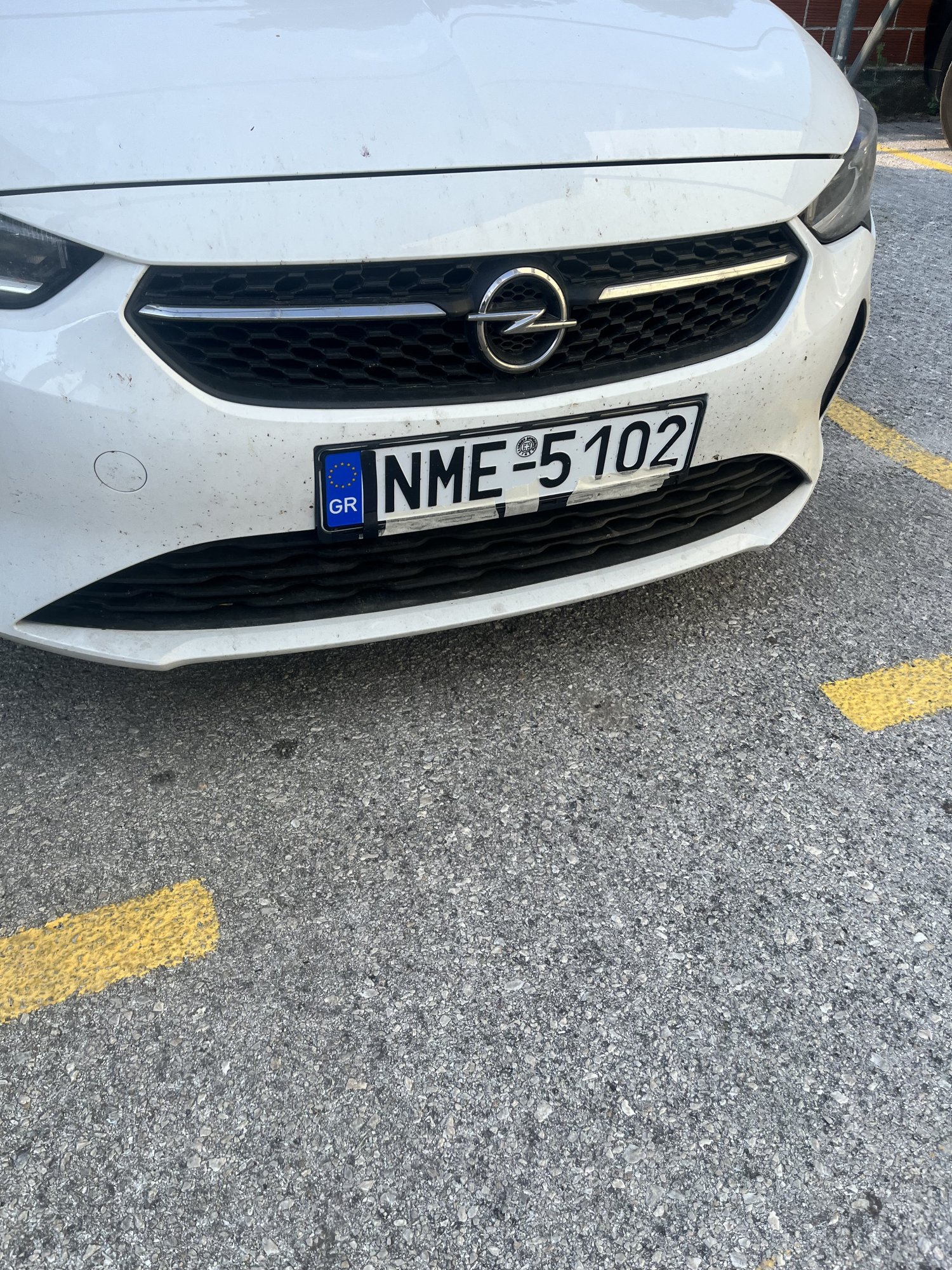 Numer rejestracyjny NME5102 posiada Opel 