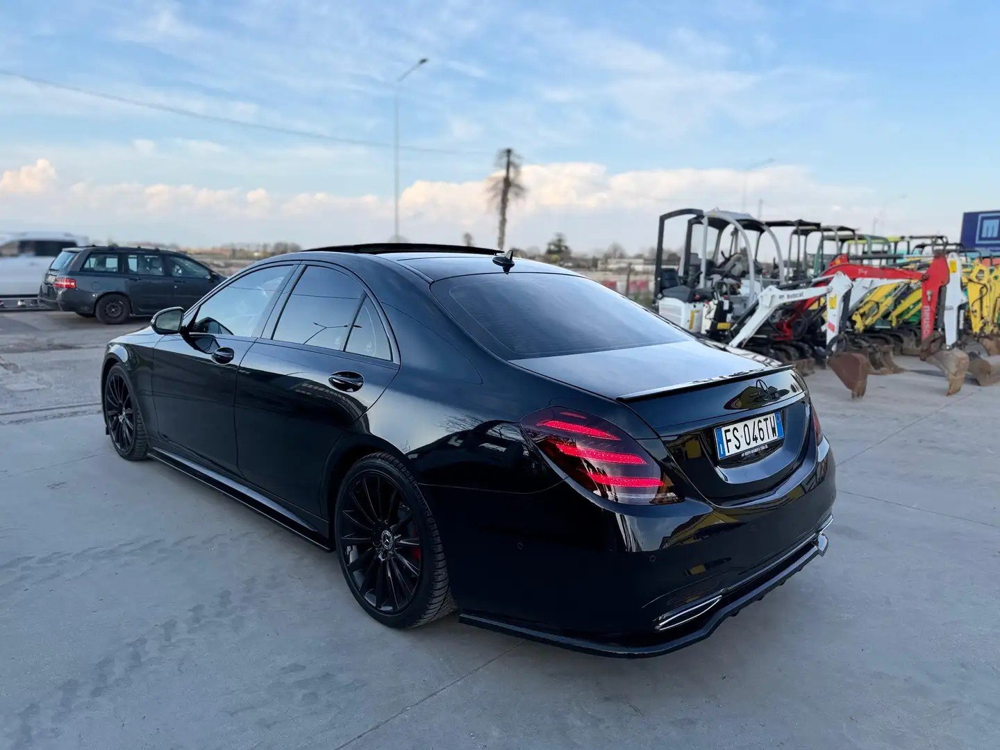 Numer rejestracyjny FS046TM posiada TOYOTA Yaris 3a serie