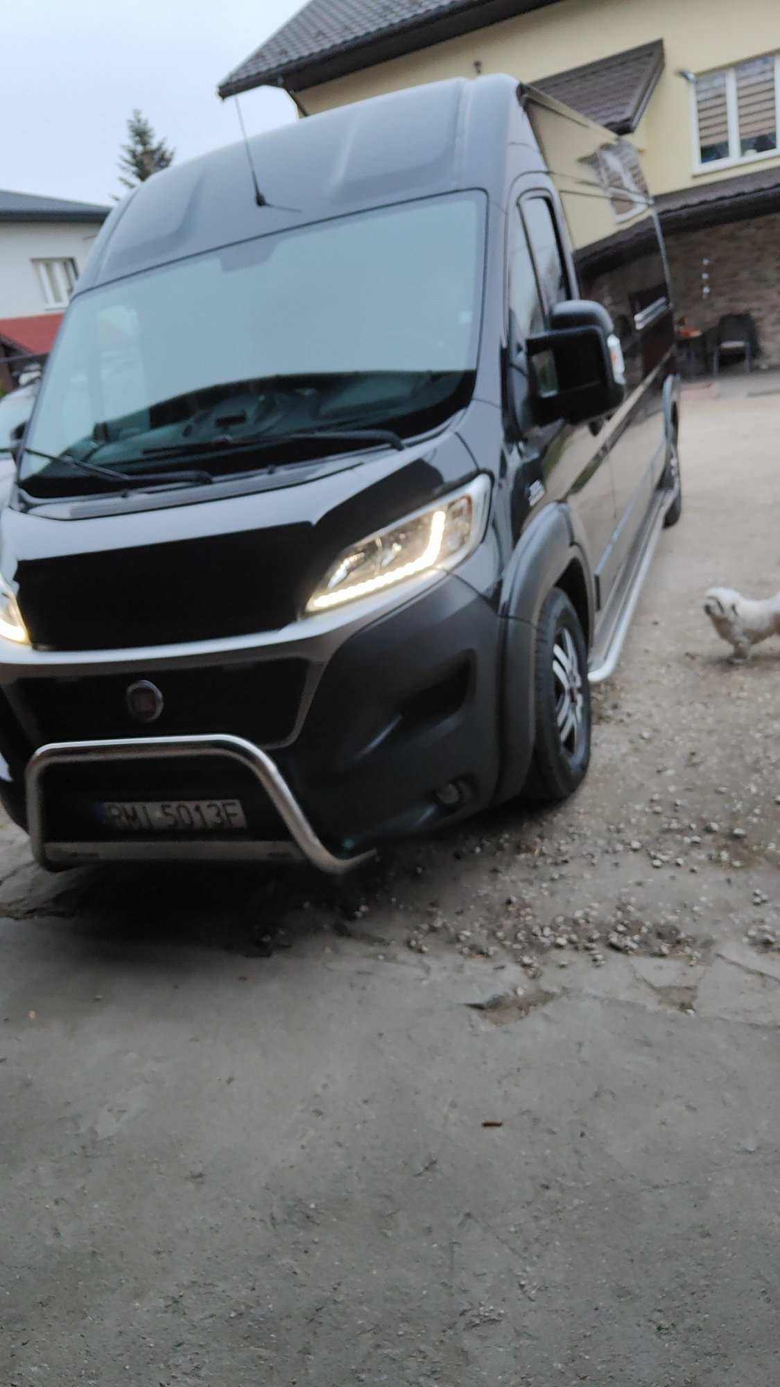 Numer rejestracyjny RMI 5013F posiada FIAT Ducato 40 2.3 M-jet E6 4.0t L3 - RMI5013F