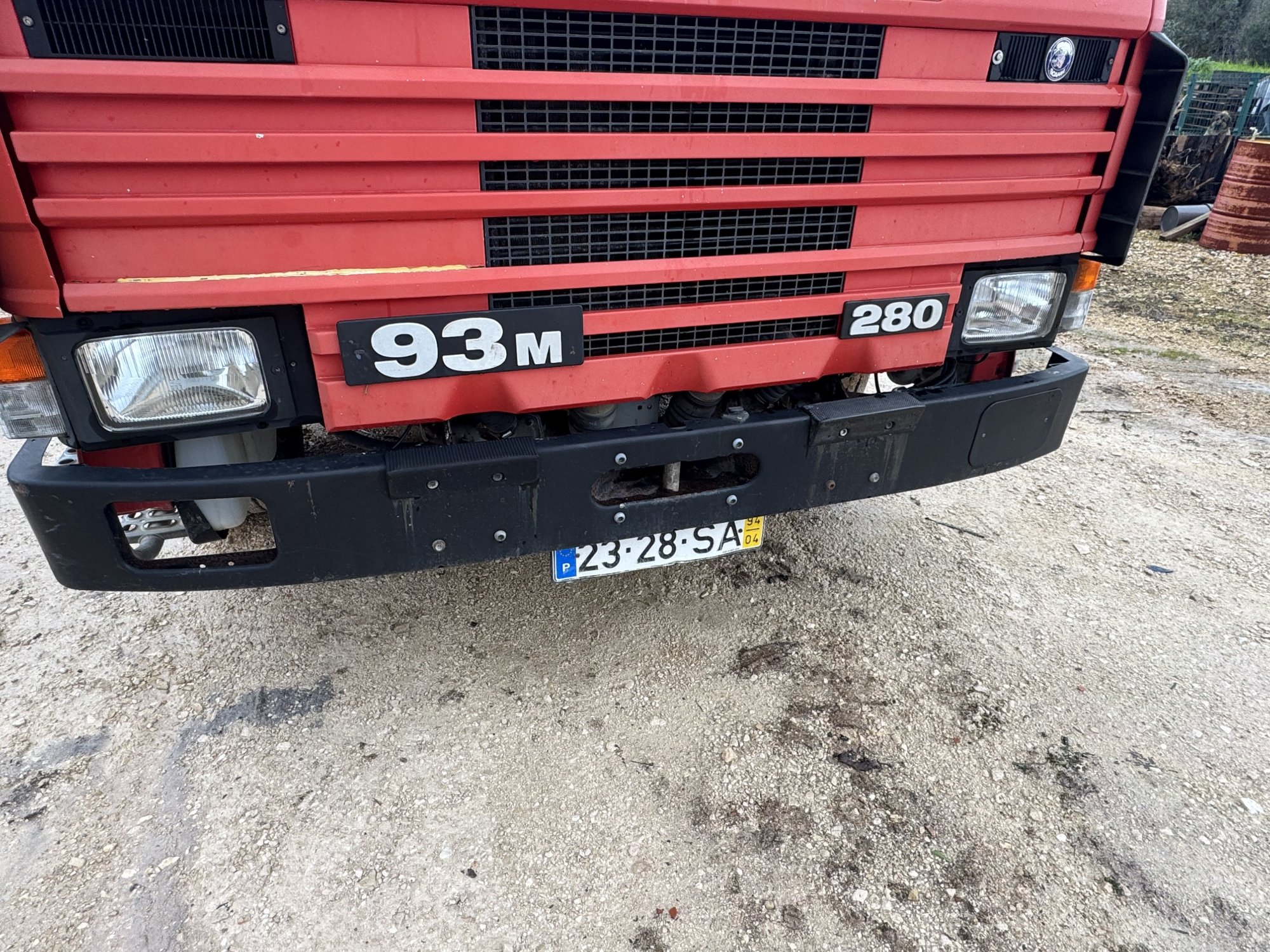 Numer rejestracyjny 2328SA posiada  