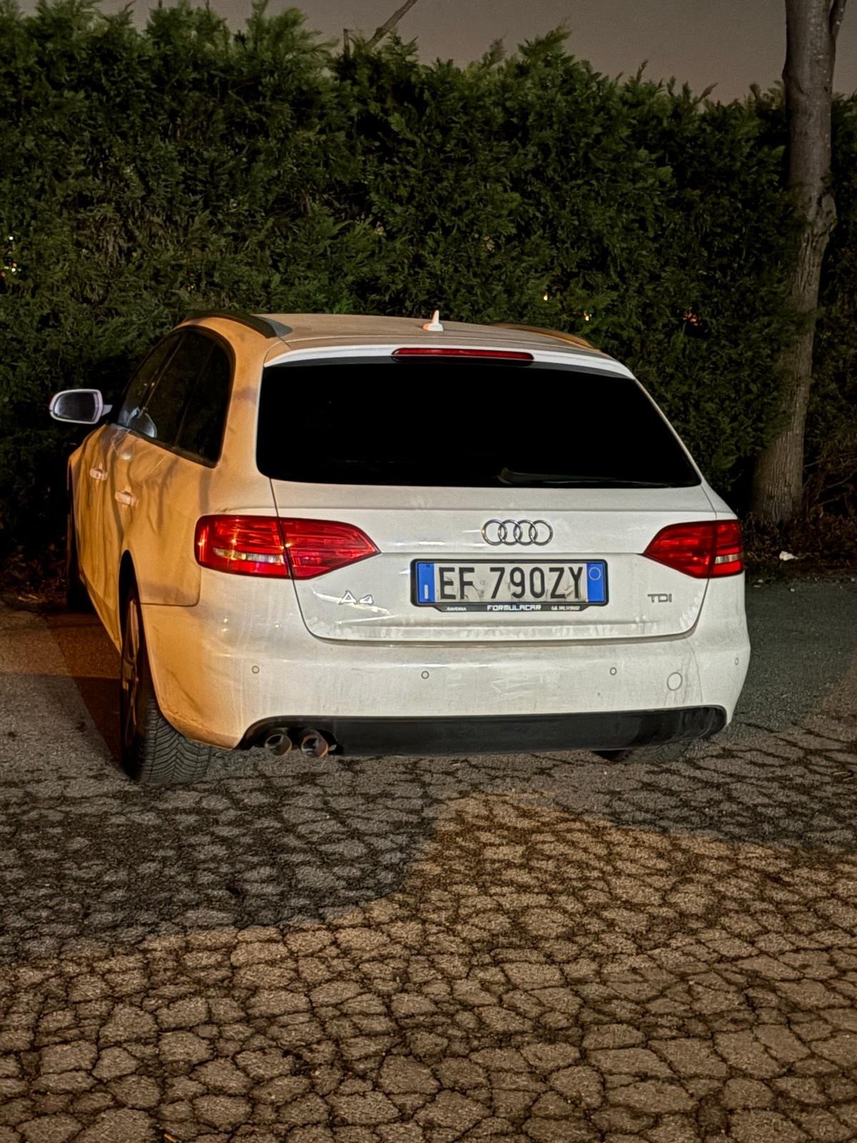 Numer rejestracyjny EF790ZY posiada AUDI A4 4a serie