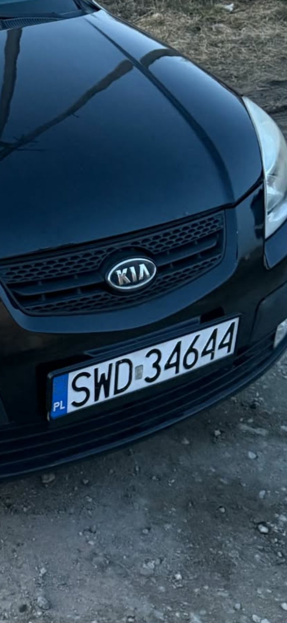 Numer rejestracyjny SWD 34644 posiada KIA RIO - SWD34644