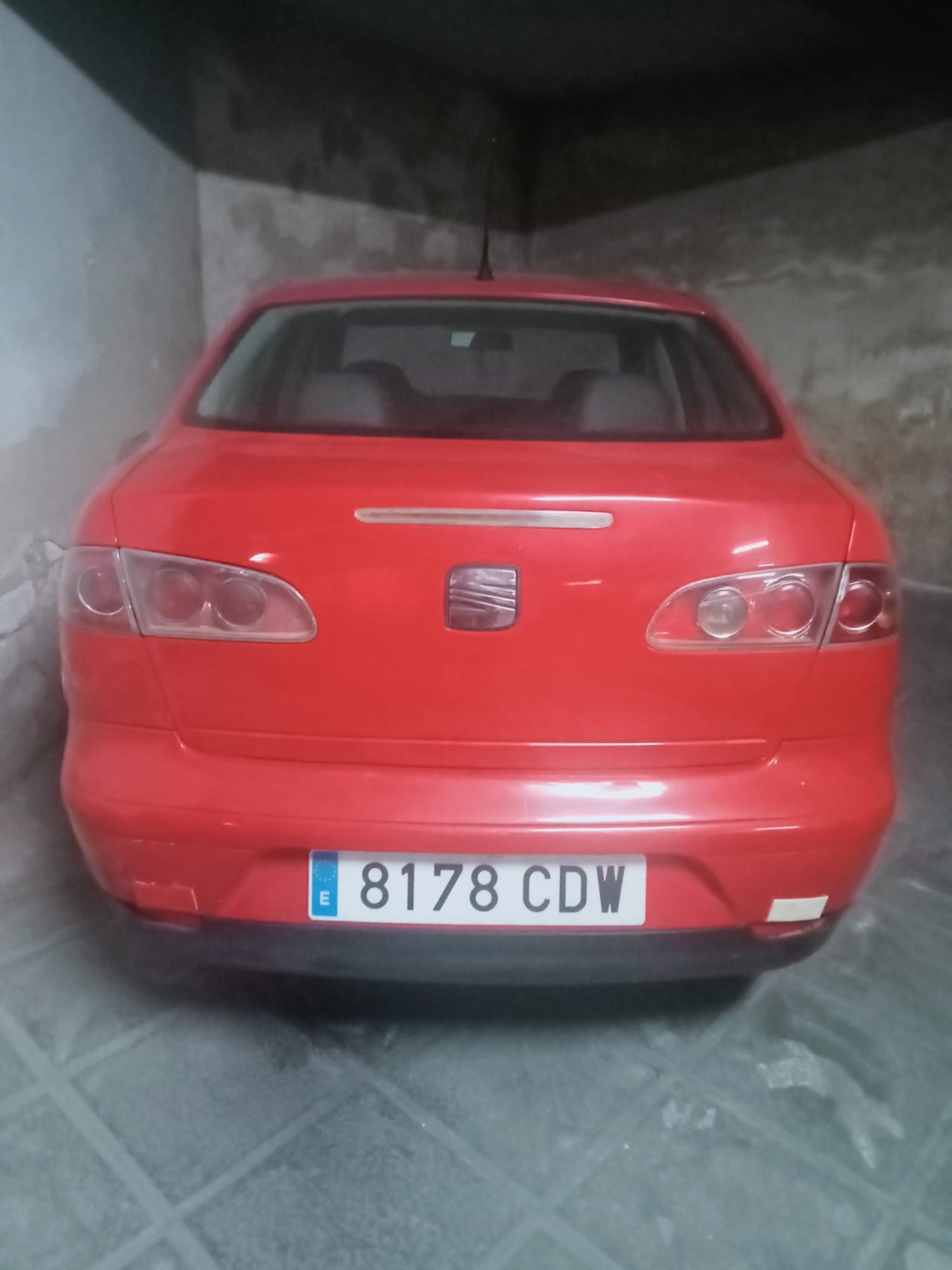 Numer rejestracyjny 8178CDW posiada SEAT CORDOBA