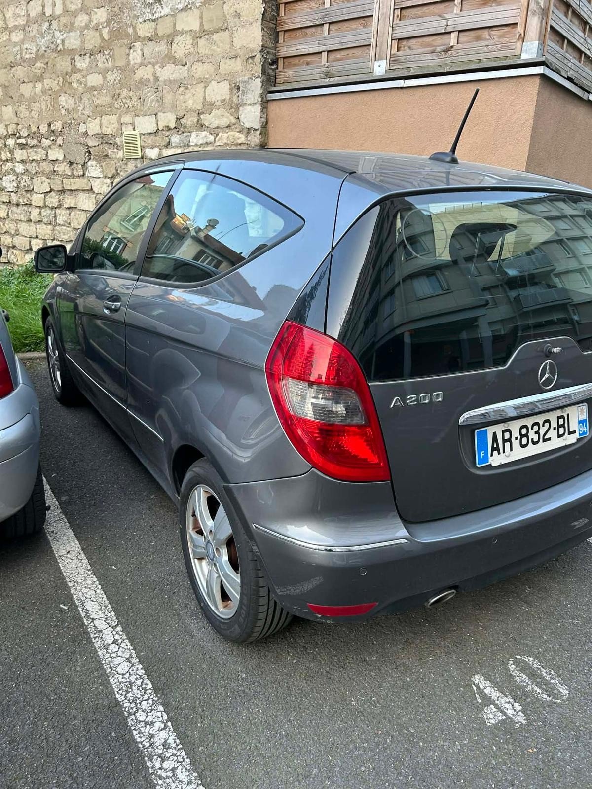 Numer rejestracyjny AR832BL posiada MERCEDES CLASSE A