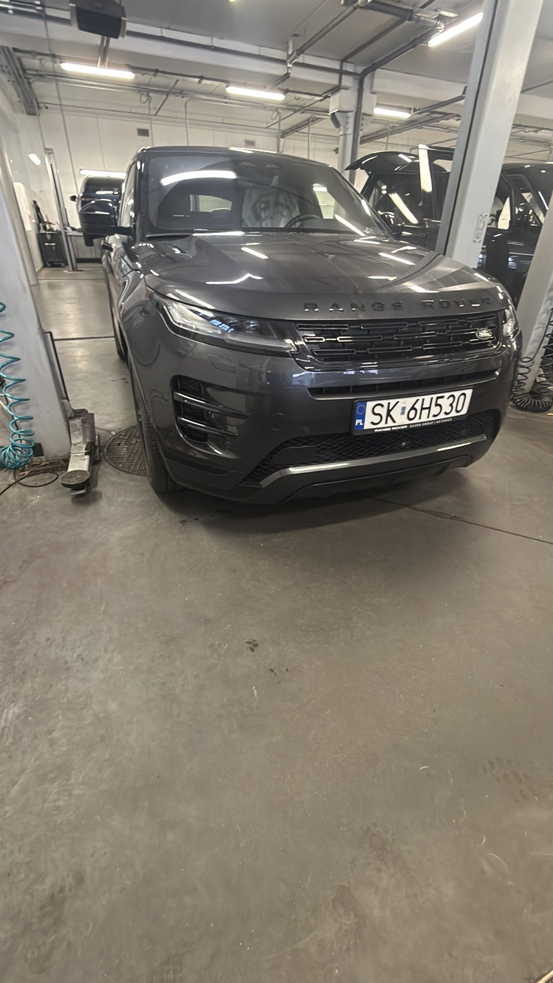 Numer rejestracyjny SK 6H530 posiada LAND ROVER Range Rover Evoque 2.0 Diesel MHEV MR`24 E6d S - SK6H530 Numer rejestracyjny SK 6H530 posiada LAND ROVER Range Rover Evoque 2.0 Diesel MHEV MR`24 E6d S - SK6H530