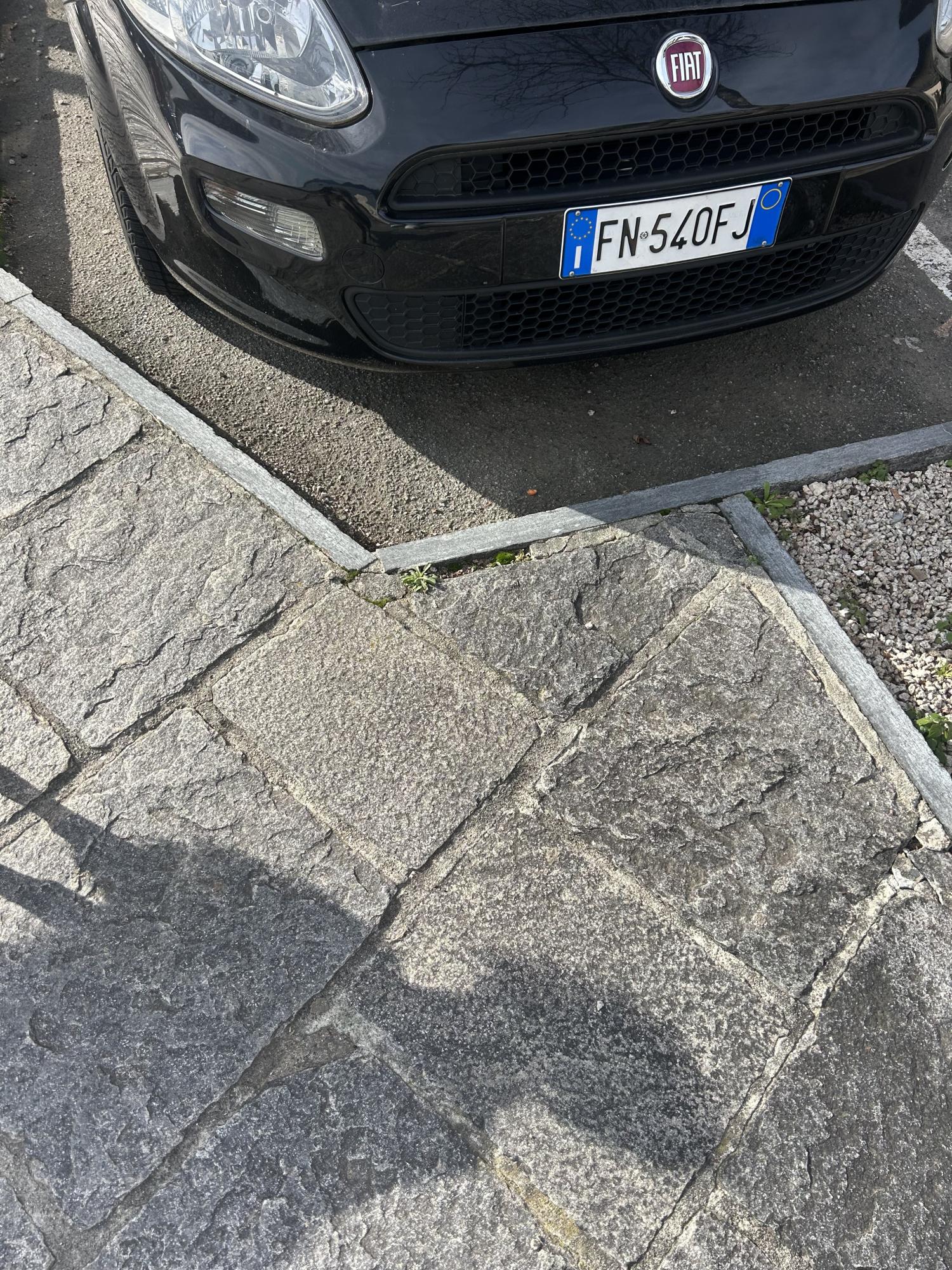 Numer rejestracyjny FN540FJ posiada FIAT Punto 4a serie Numer rejestracyjny FN540FJ posiada FIAT Punto 4a serie