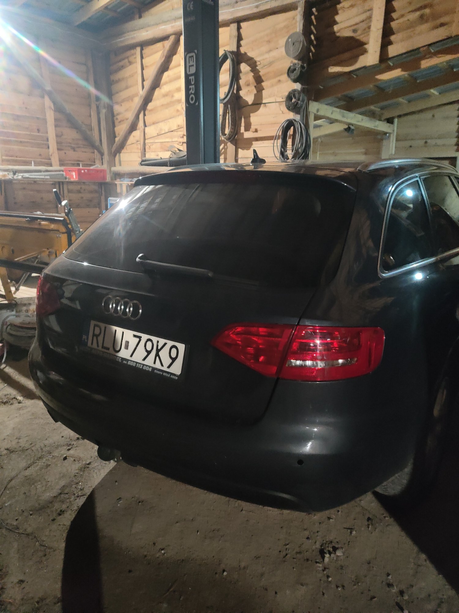 Numer rejestracyjny RLU 79K9 posiada AUDI A4 Avant 2.0 TDi DPF MR`07 E4 B8 A4 Avant 2.0 TDi DPF MR`07 E4 B8 - RLU79K9