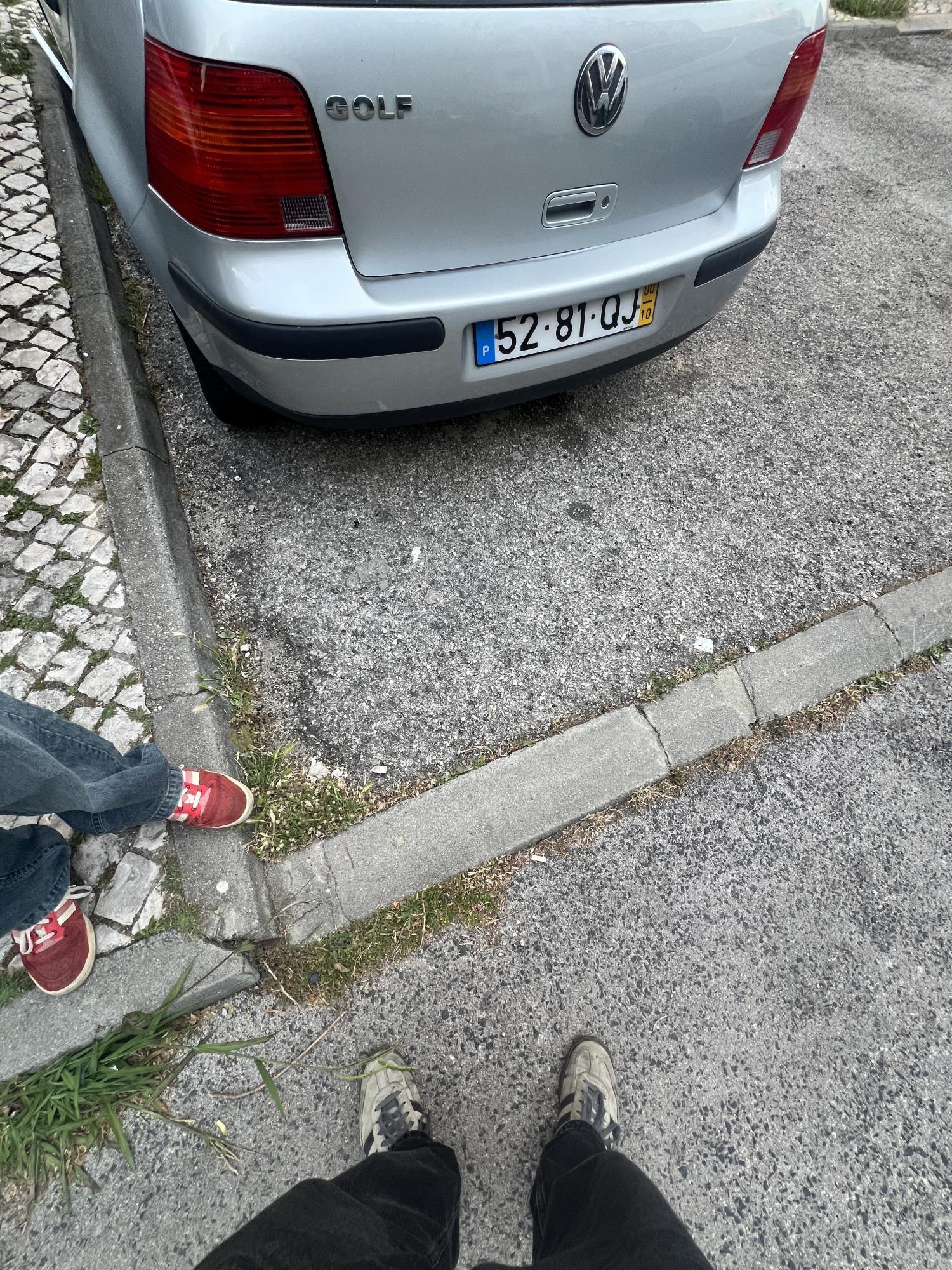 Numer rejestracyjny 5281QJ posiada Volkswagen Golf