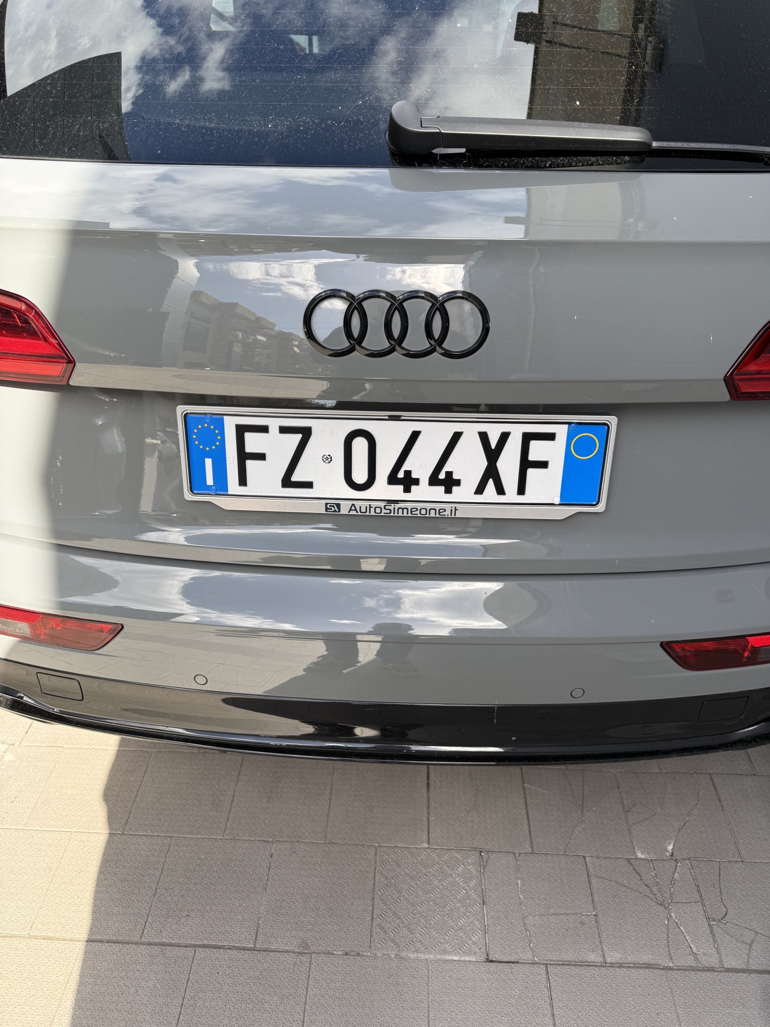 Numer rejestracyjny FZ044XF posiada AUDI Q5 2a serie Numer rejestracyjny FZ044XF posiada AUDI Q5 2a serie