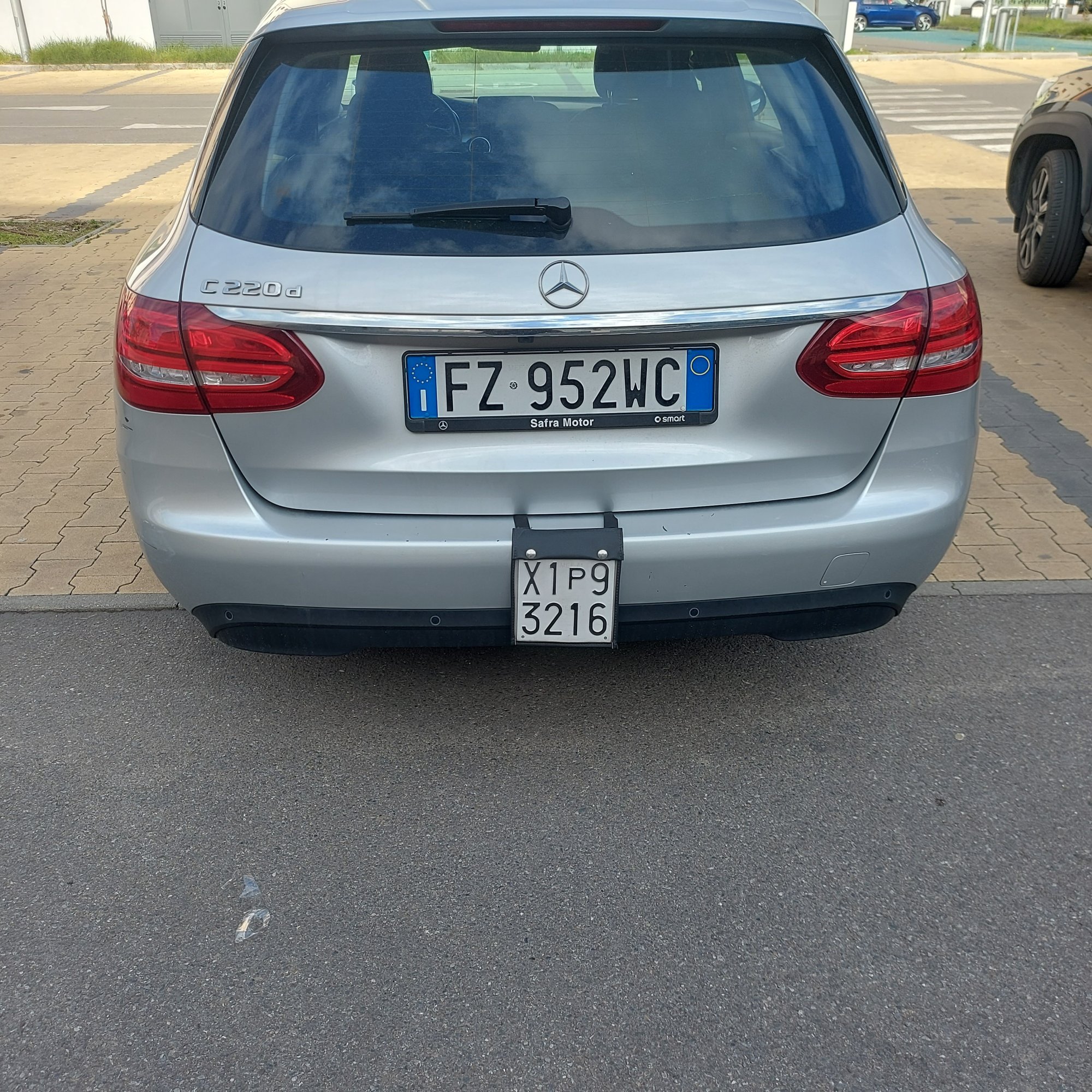 Numer rejestracyjny FZ952WC posiada MERCEDES Classe C Numer rejestracyjny FZ952WC posiada MERCEDES Classe C