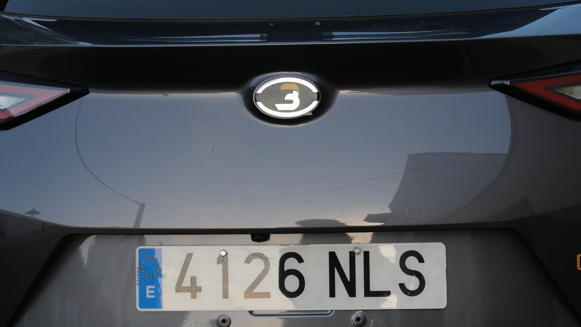 Numer rejestracyjny 4126NLS posiada DR DR 3.0