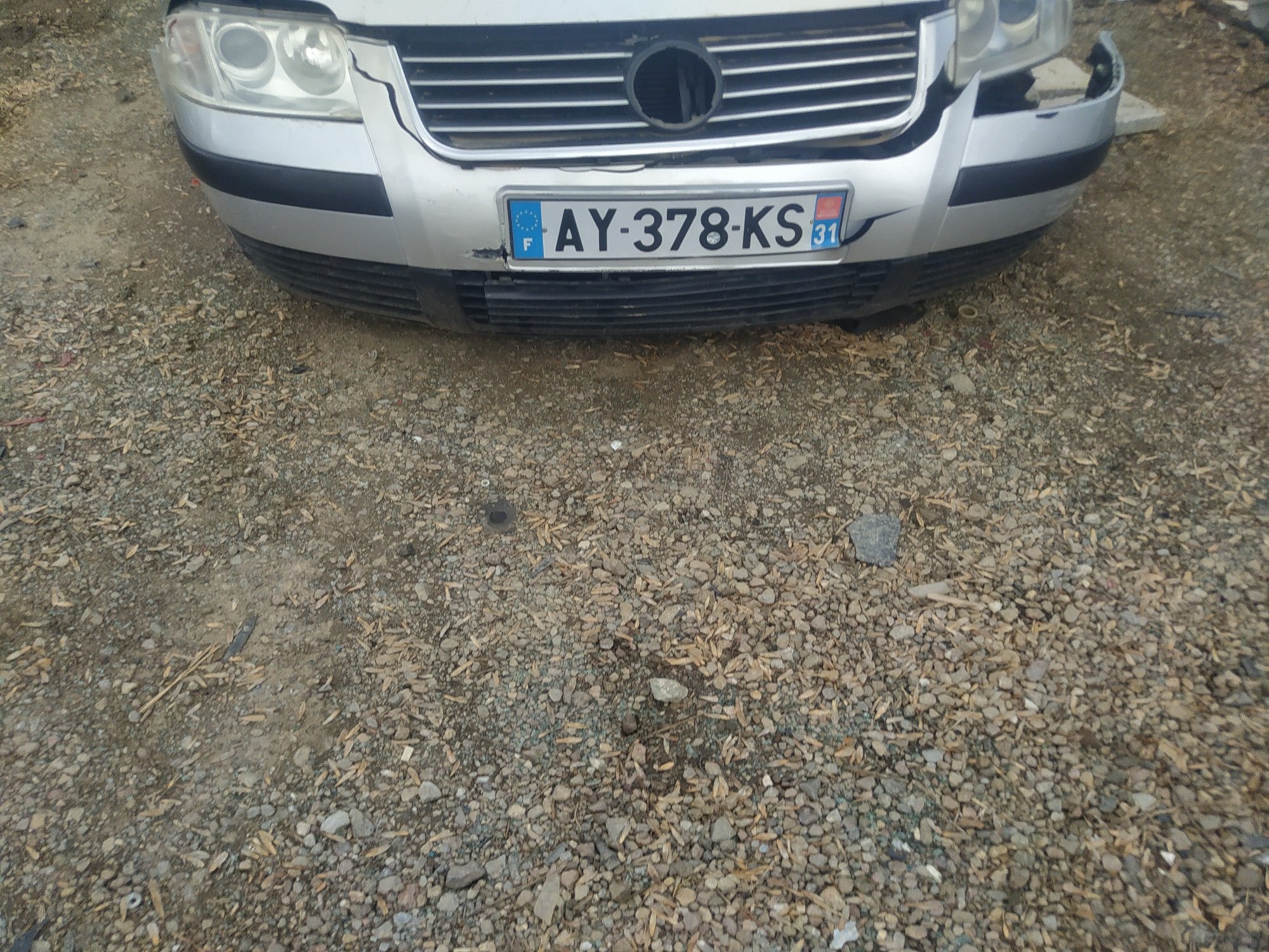 Numer rejestracyjny AY378KS posiada VOLKSWAGEN PASSAT