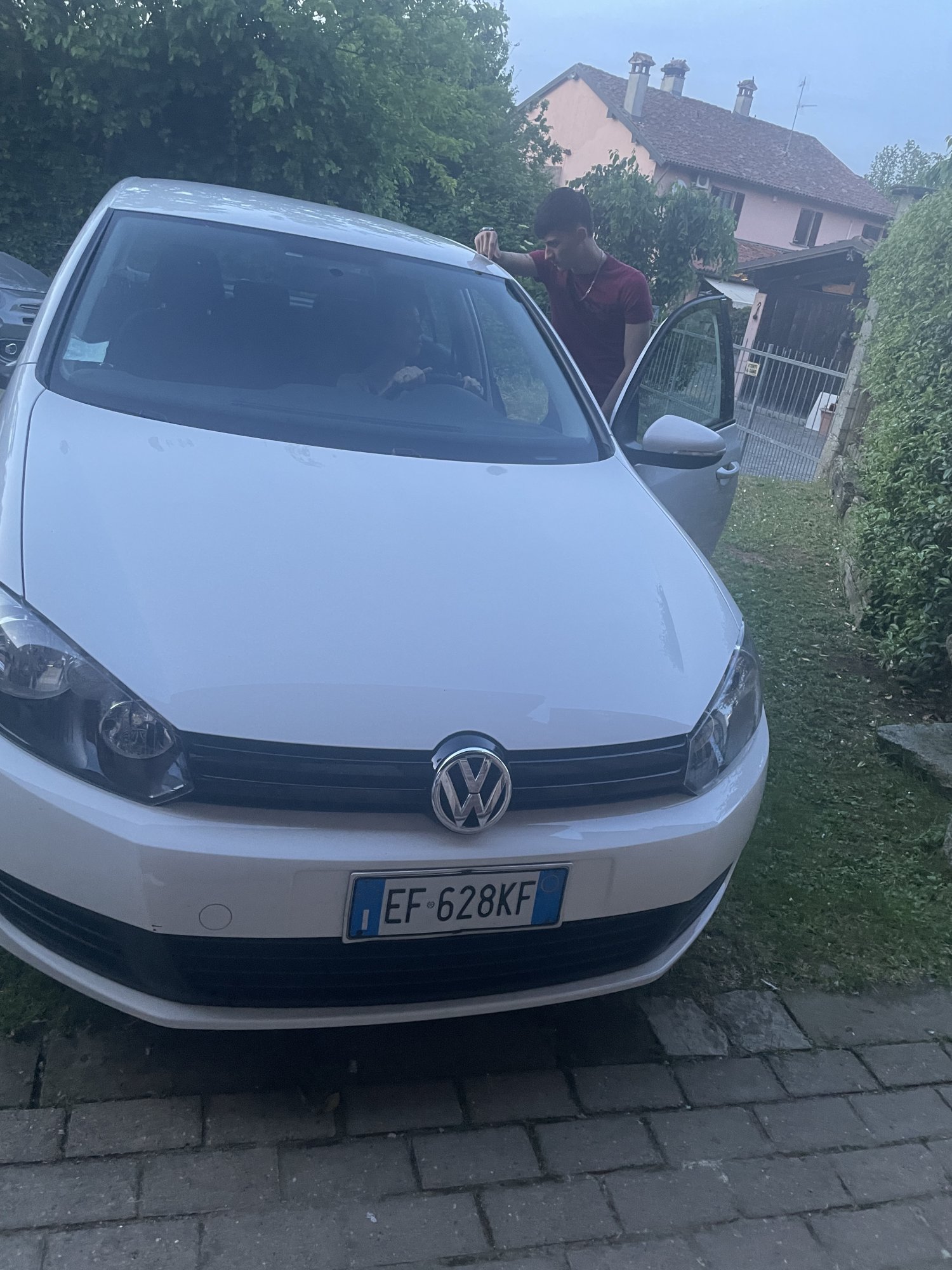 Numer rejestracyjny EF628KF posiada VOLKSWAGEN GOLF